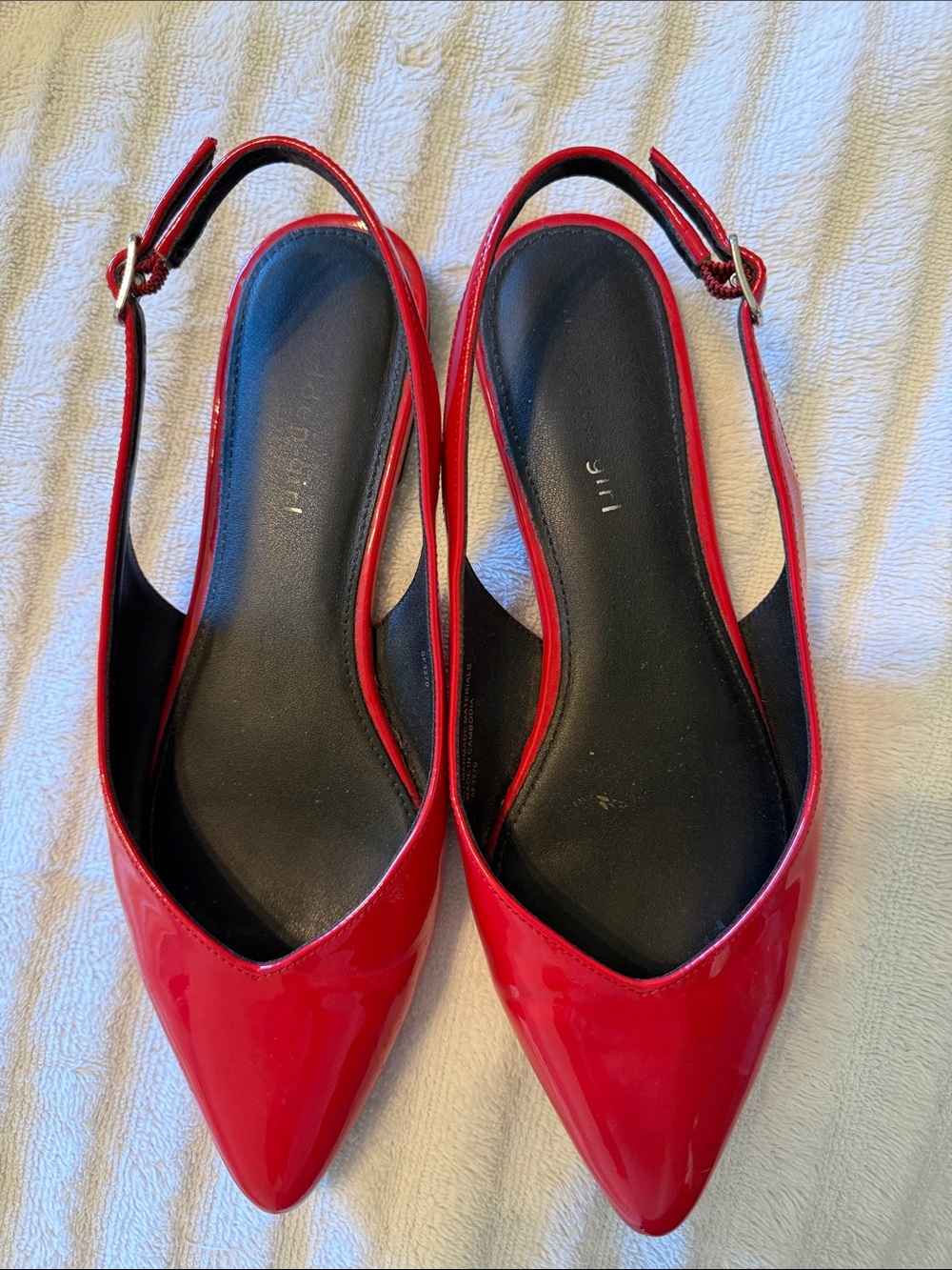 Red Patent Pointed-Toe Slingback Flats - Unbranded